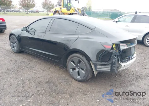 2022 Tesla Model 3 Long Range Dual Motor All-Wheel Drive z USA, uszkodzony, nr VIN 5YJ3E1EB3NF178606